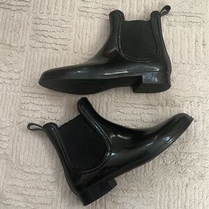 Rain boots short black glossy pointed almond toe, Size 39